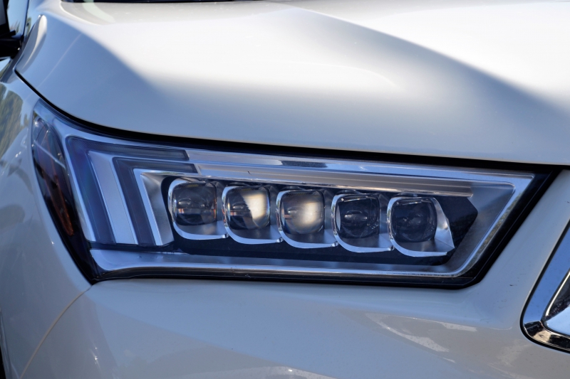 concession-COURMES-min_acura-headlamp-2834131